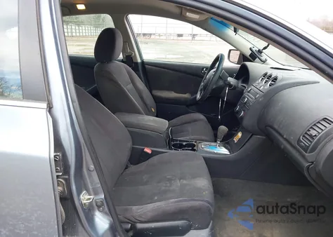 2011 Nissan Altima 2.5 S z USA, uszkodzony, nr VIN 1N4AL2AP9BN446520